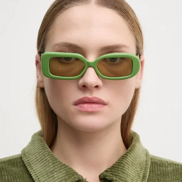 Jacquemus Sunglasses, New 250 - Picture 5 of 5
